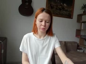 Screenshot from thechloee webcams