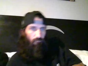 Screenshot from theh4iryfi5h webcams