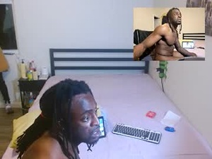 Screenshot from theleftieone webcams