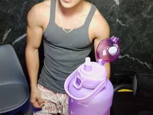 Screenshot from thelitoshowofficial webcams