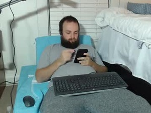 Screenshot from therealmaskedcock webcams