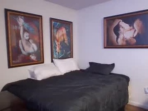 Screenshot from theredcarpetxo2 webcams