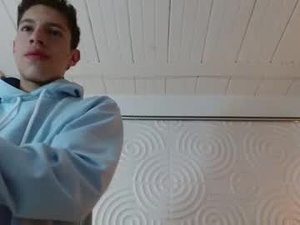 Screenshot from thiagos19 webcams