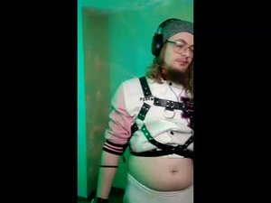 Screenshot from thick_theo_thunder webcams