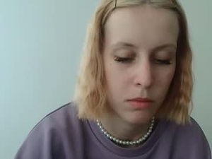 Screenshot from tia_ti webcams
