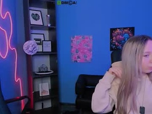 Screenshot from tiffani_murr webcams