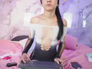 Screenshot from tiffany_yi webcams