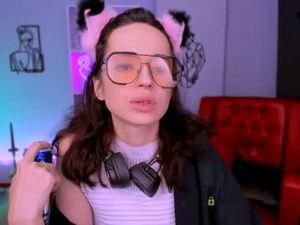 Screenshot from tina_ari webcams