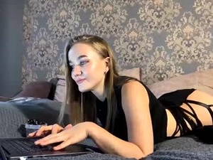 Screenshot from tishena_wow webcams