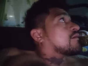 Screenshot from titolovemilf webcams