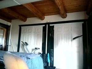 Screenshot from tk2002tk2002 webcams
