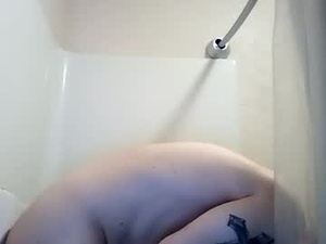 Screenshot from tk_zaddy69 webcams