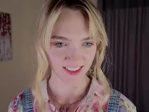 Screenshot from tomikavilandre webcams
