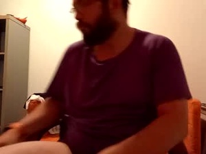 Screenshot from tomlaw1991 webcams