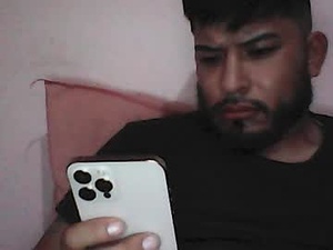 Screenshot from toniorr040 webcams