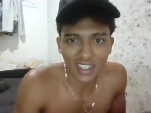 Screenshot from tonydesire_ webcams