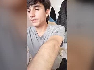 Screenshot from tonylindo127 webcams