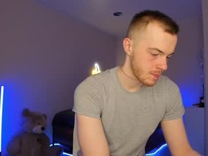 Screenshot from toohornyserj webcams