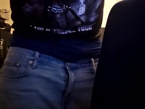 Screenshot from traxxxman1 webcams