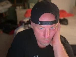 Screenshot from twiinsouls webcams