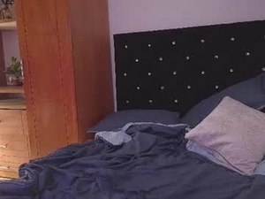 Screenshot from twink_dennis webcams