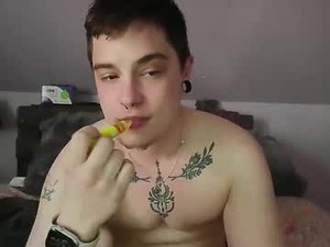 Screenshot from twinkietbone webcams