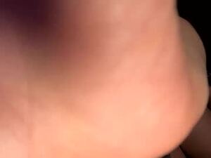 Screenshot from twoyoubgrebels webcams