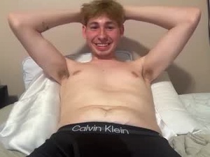 Screenshot from tyler_fox0 webcams