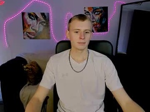 Screenshot from tyler_frost webcams