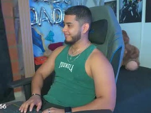 Screenshot from tyler_price01 webcams