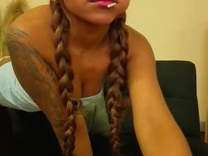 Screenshot from tylla__ webcams