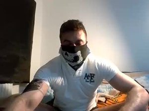 Screenshot from ukfitboy81 webcams