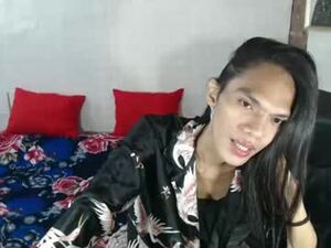 Screenshot from ur_chrizzy_fav webcams