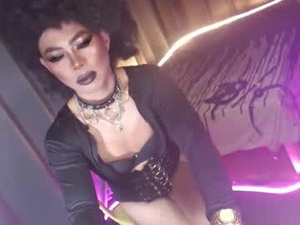 Screenshot from ur_dominatrix webcams