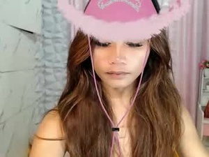 Screenshot from ur_extraordinary_nicole webcams