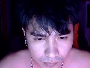 Screenshot from urasian_alex69 webcams