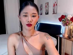 Screenshot from urcaptivatingmaria webcams