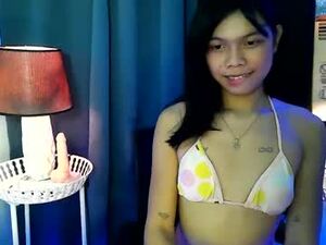 Screenshot from urfanatic_xxx webcams