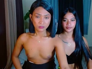 Screenshot from urmistress_sanya webcams