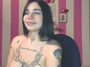 Screenshot from val_bardot1 webcams