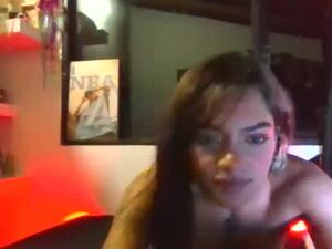 Screenshot from val_passion webcams