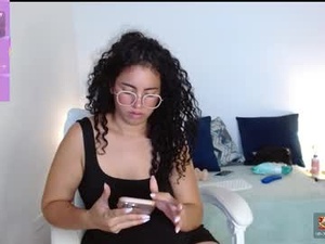 Screenshot from valentina_lov19 webcams