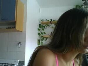 Screenshot from valentinaseleni24 webcams