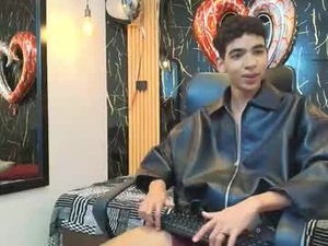 Screenshot from valerihot_1 webcams