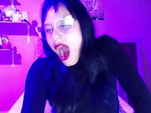 Screenshot from valkiry_ webcams