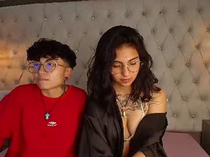 Screenshot from velvet_mysstic webcams