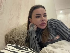 Screenshot from velvetqueen99 webcams