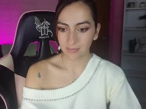 Screenshot from venus_s___ webcams