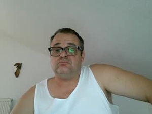 Screenshot from verbotener_reiz webcams