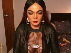 Screenshot from versatilepatty webcams